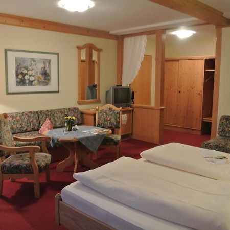 Akzent Hotel Am Bach Dettelbach Exteriér fotografie