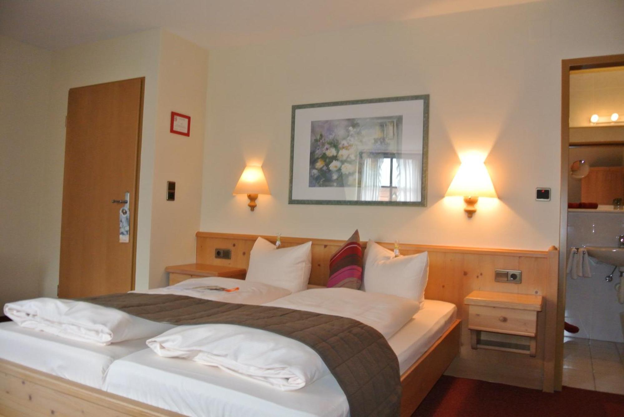 Akzent Hotel Am Bach Dettelbach Exteriér fotografie