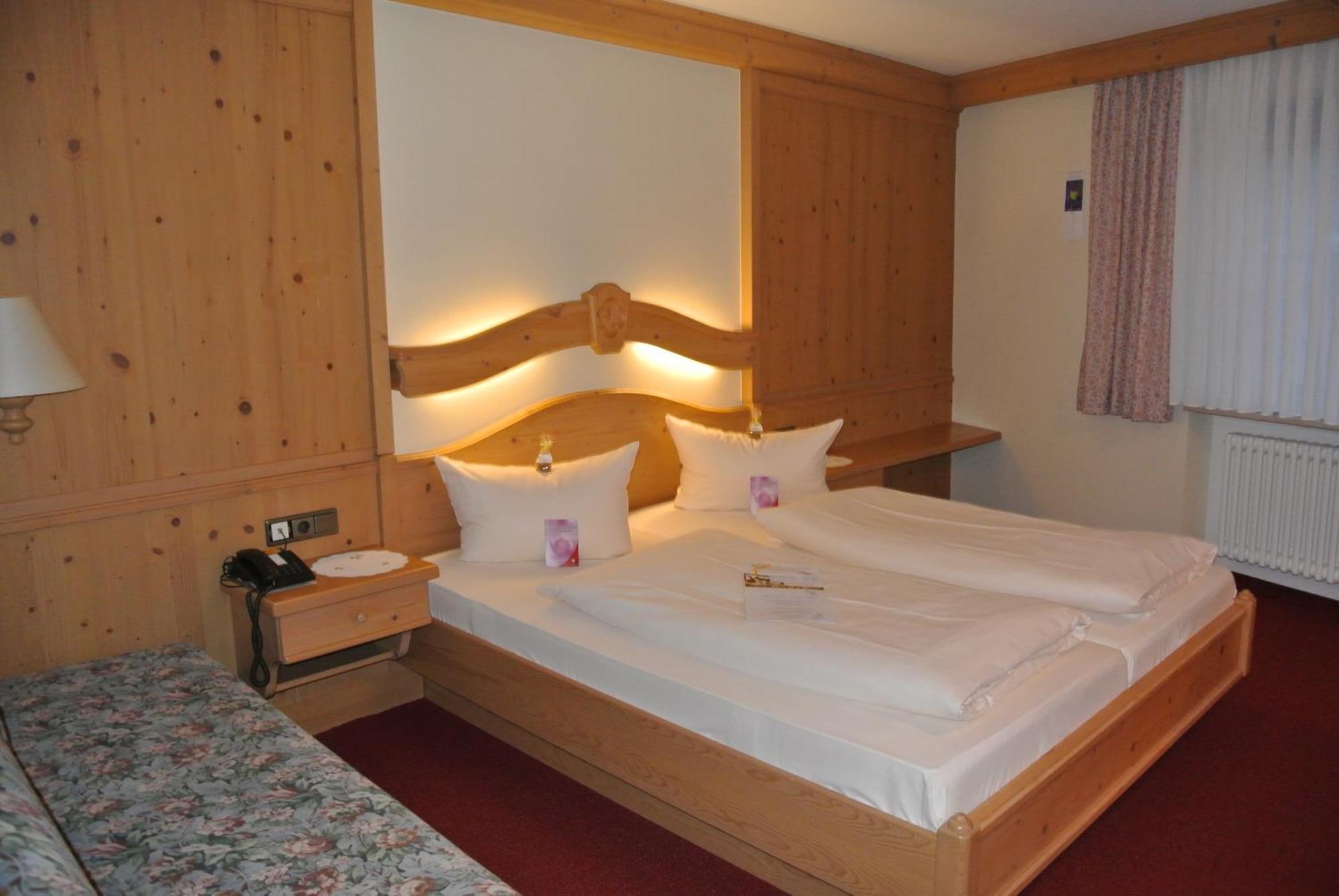 Akzent Hotel Am Bach Dettelbach Exteriér fotografie