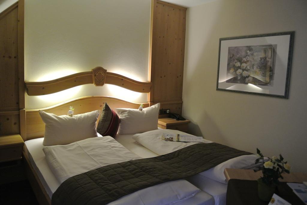 Akzent Hotel Am Bach Dettelbach Exteriér fotografie